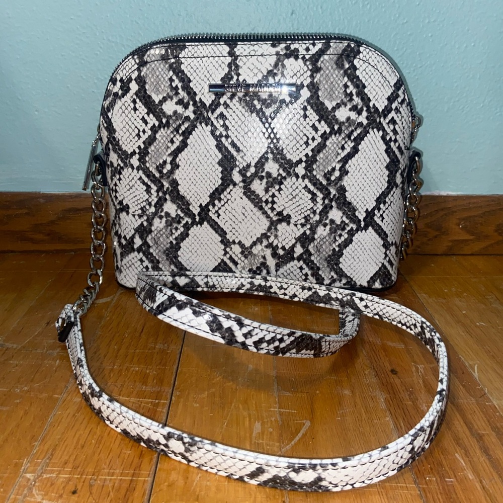 Steve Madden Snakeskin Pattern Chain Crossbody Purse NWOT